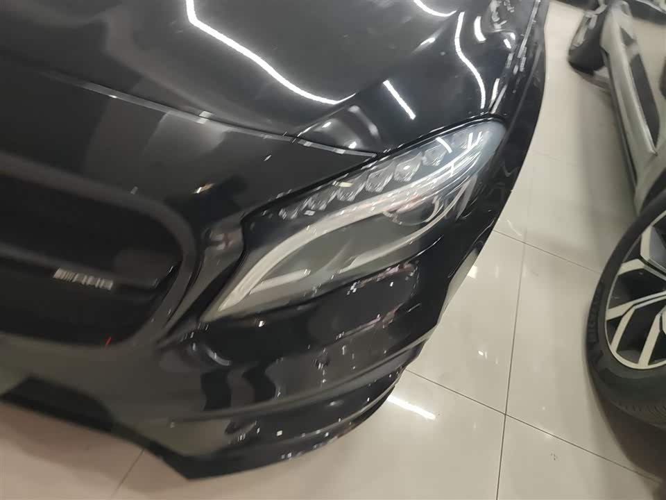 Mercedes-Benz GLA AMG