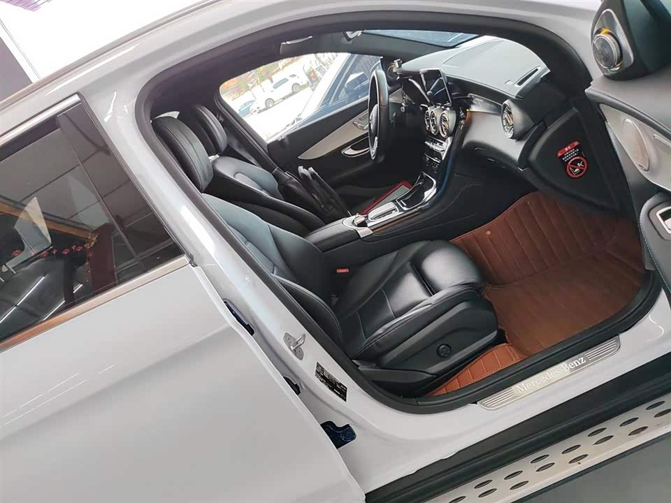 Mercedes-Benz GLC Mercedes-Benz GLC