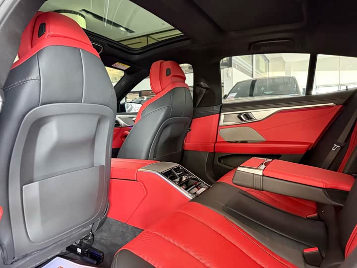 BMW 8 Series 2019 840i si men Gran Coupe M Sport package