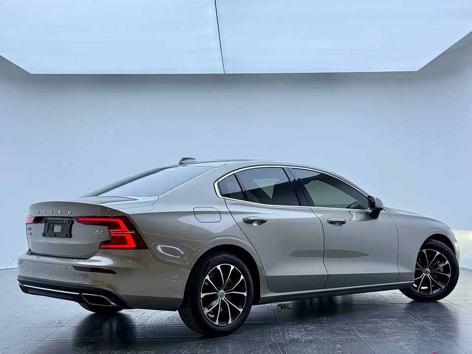 Volvo S60
