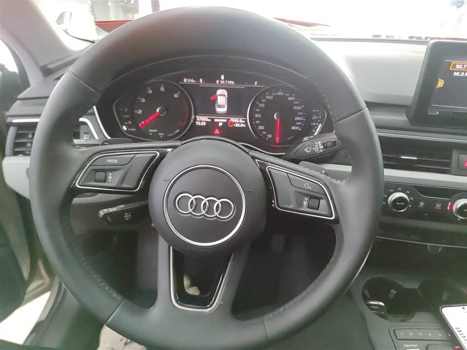 Audi A4L