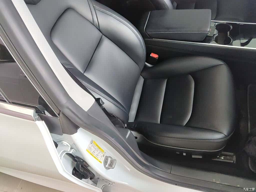 Tesla Model 3, 2019 25