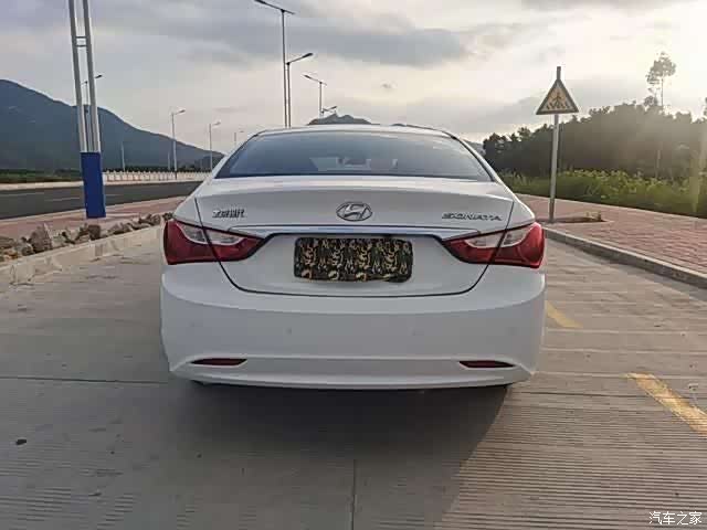 Hyundai Sonata, 2011 все фото