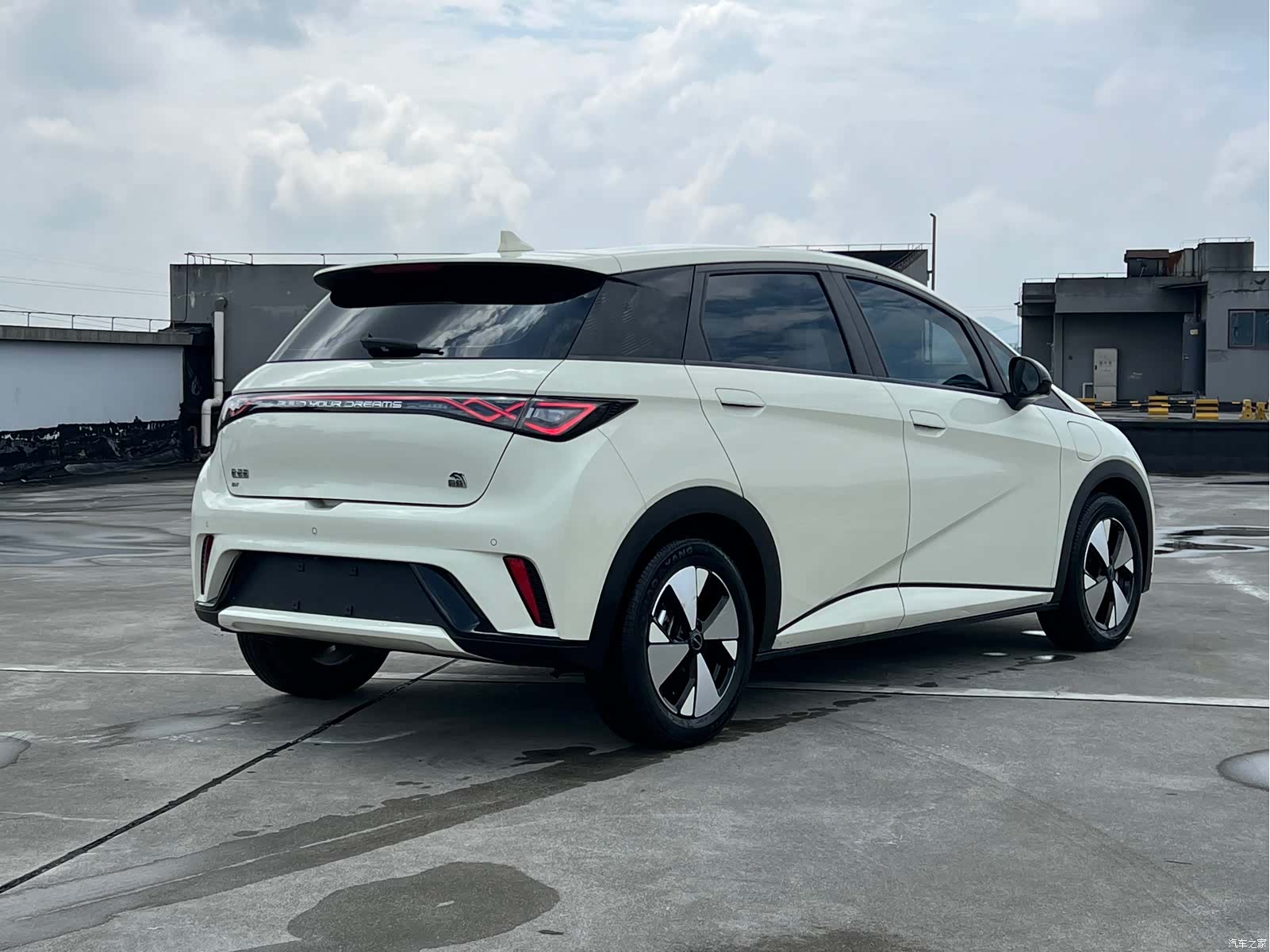 BYD Dolphin, 2023 4