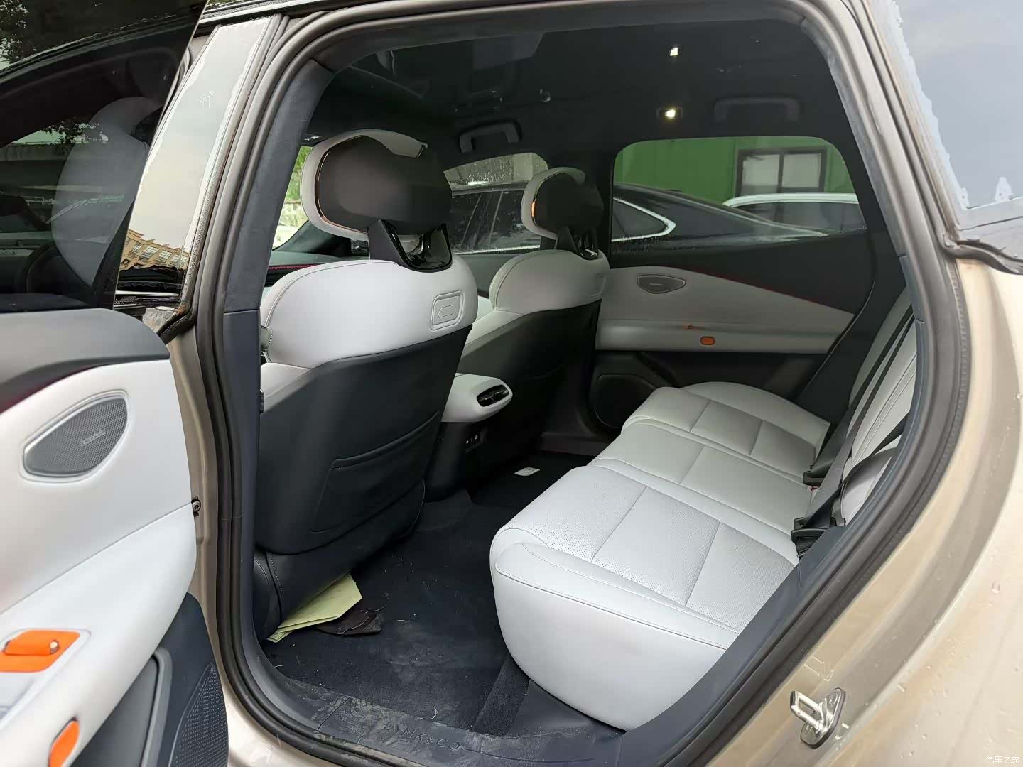 Lynk & Co Z10, 2025 все фото