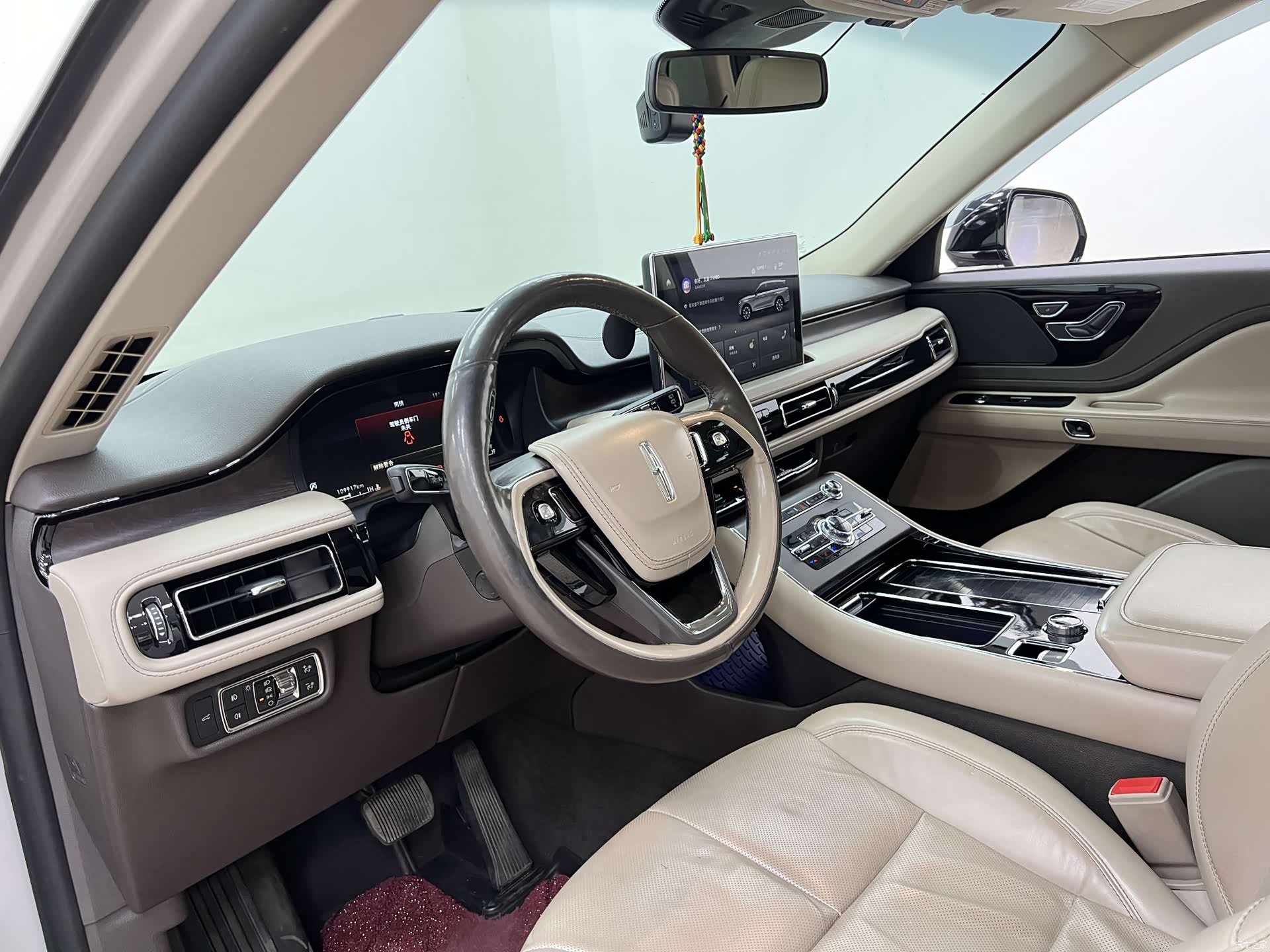 Lincoln Aviator, 2021 16