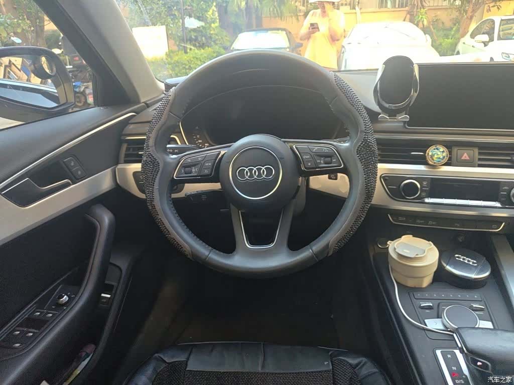 Audi A4L, 2018 3