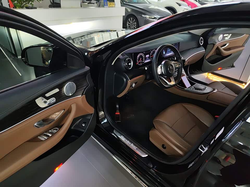 Mercedes-Benz E-class Mercedes-Benz E-class