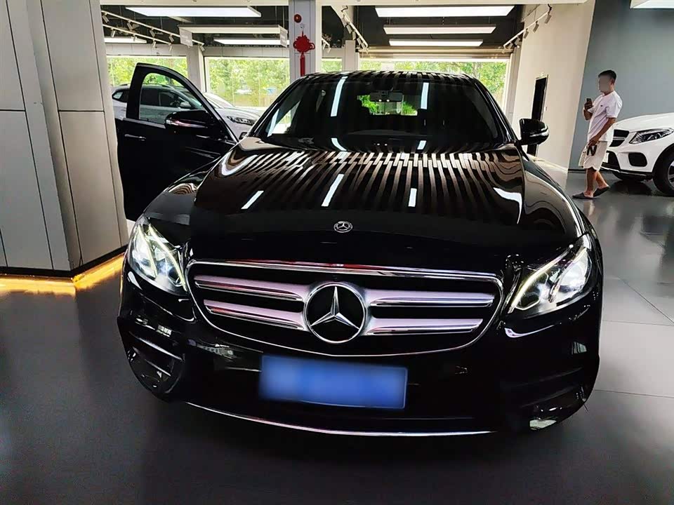 Mercedes-Benz E-class Mercedes-Benz E-class