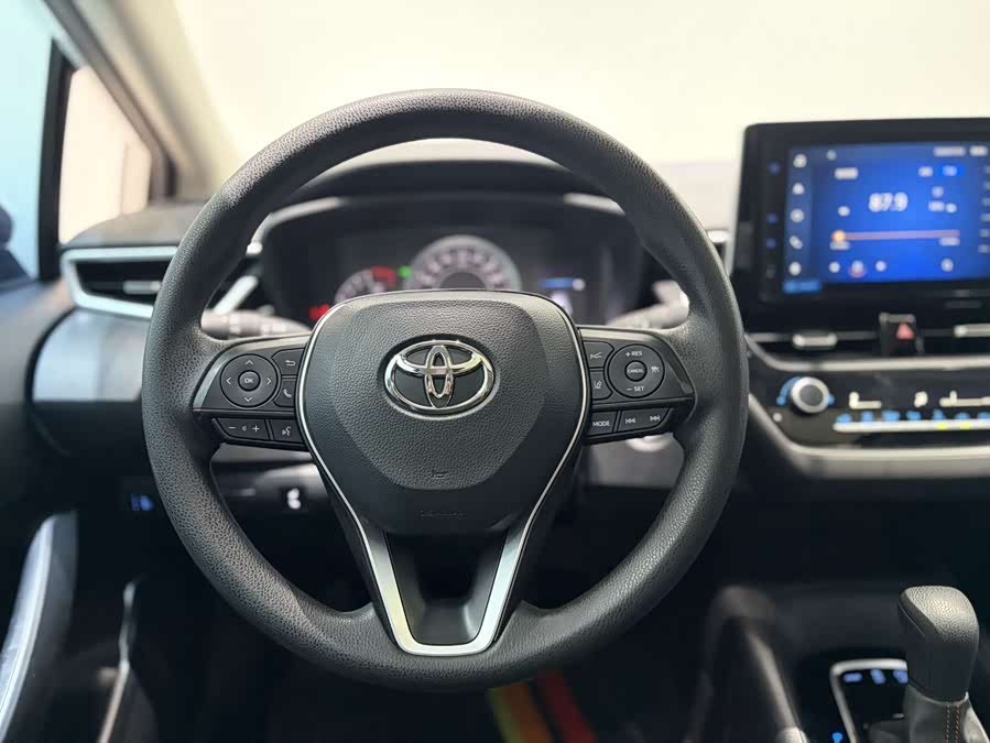 Toyota Corolla 2022, фото 15