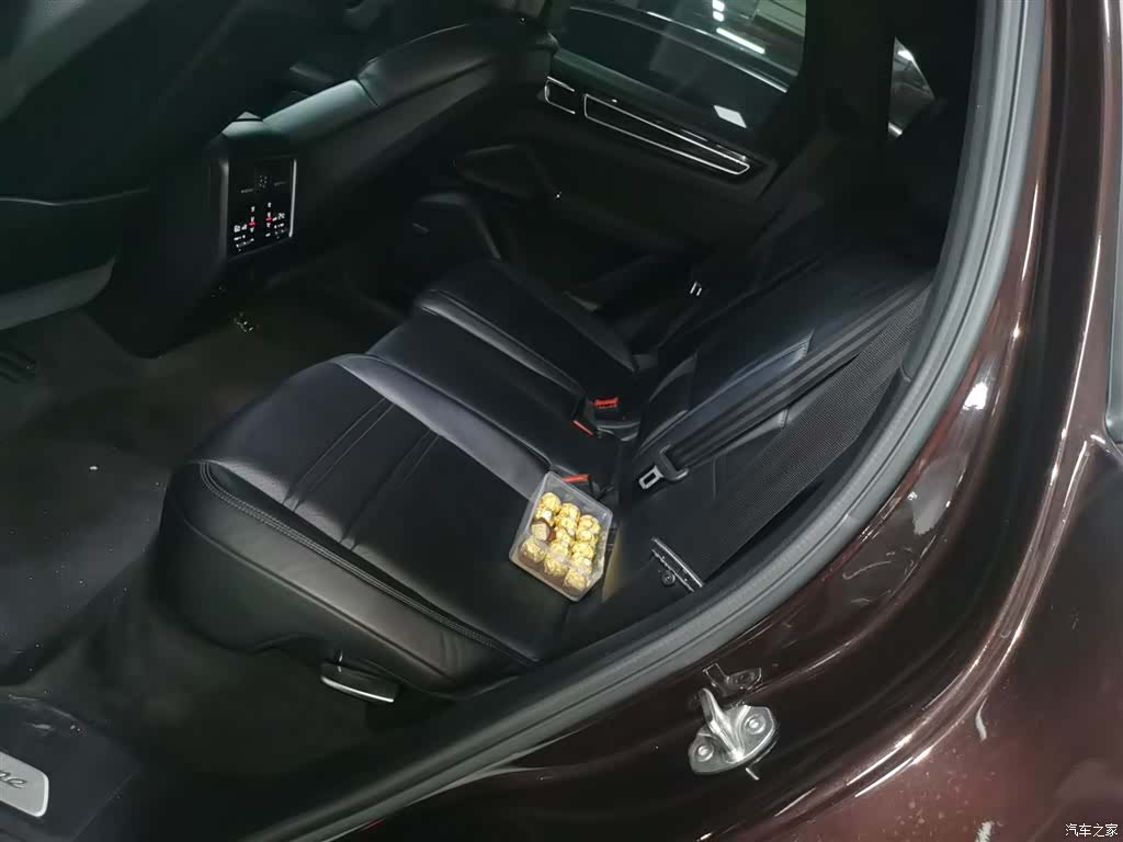 Porsche Cayenne, 2018 13
