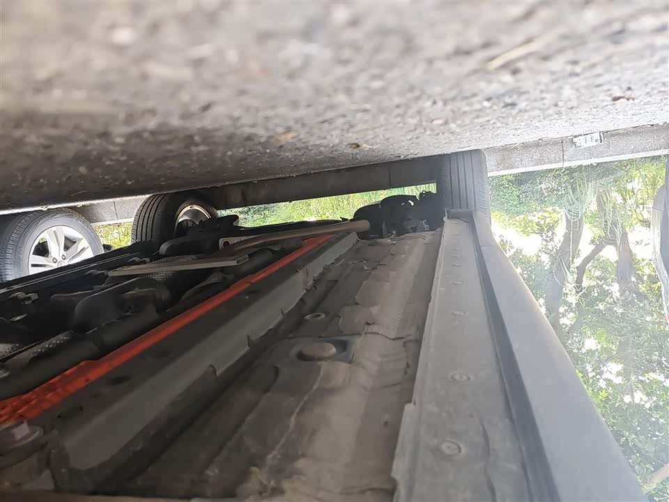 Toyota Corolla Sharp amplifier