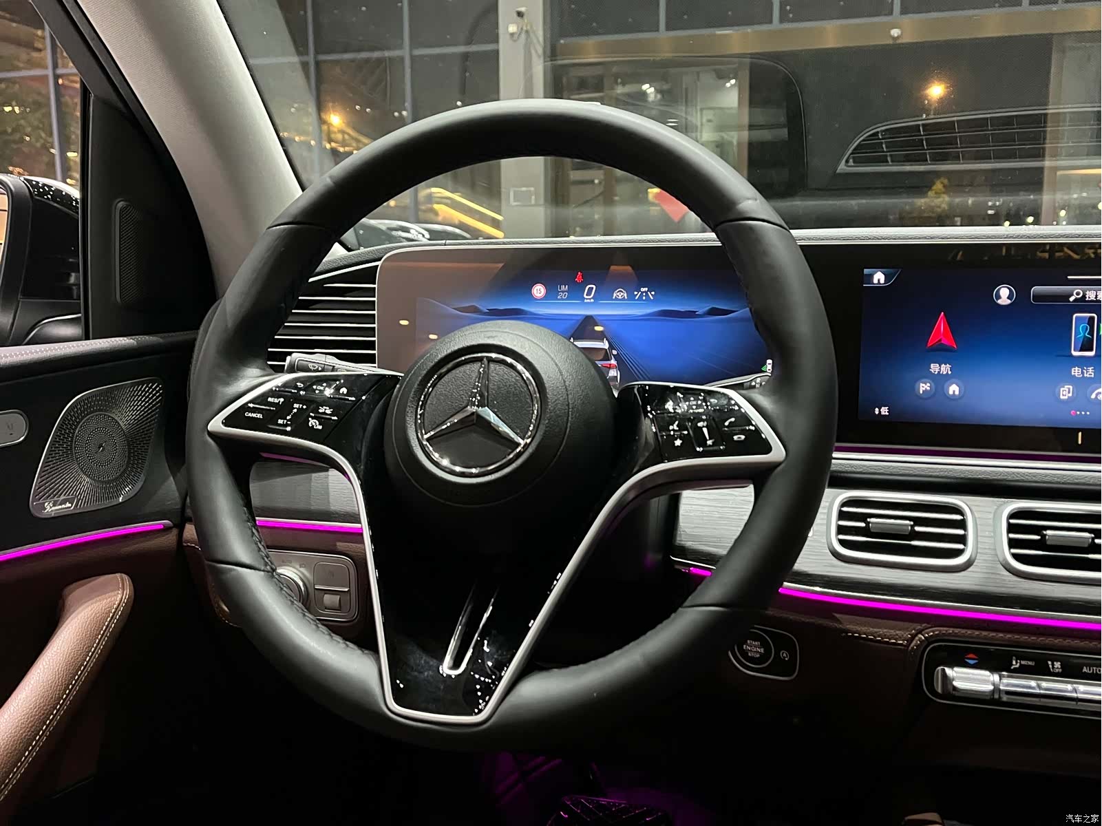 Mercedes-Benz GLE, 2023 15