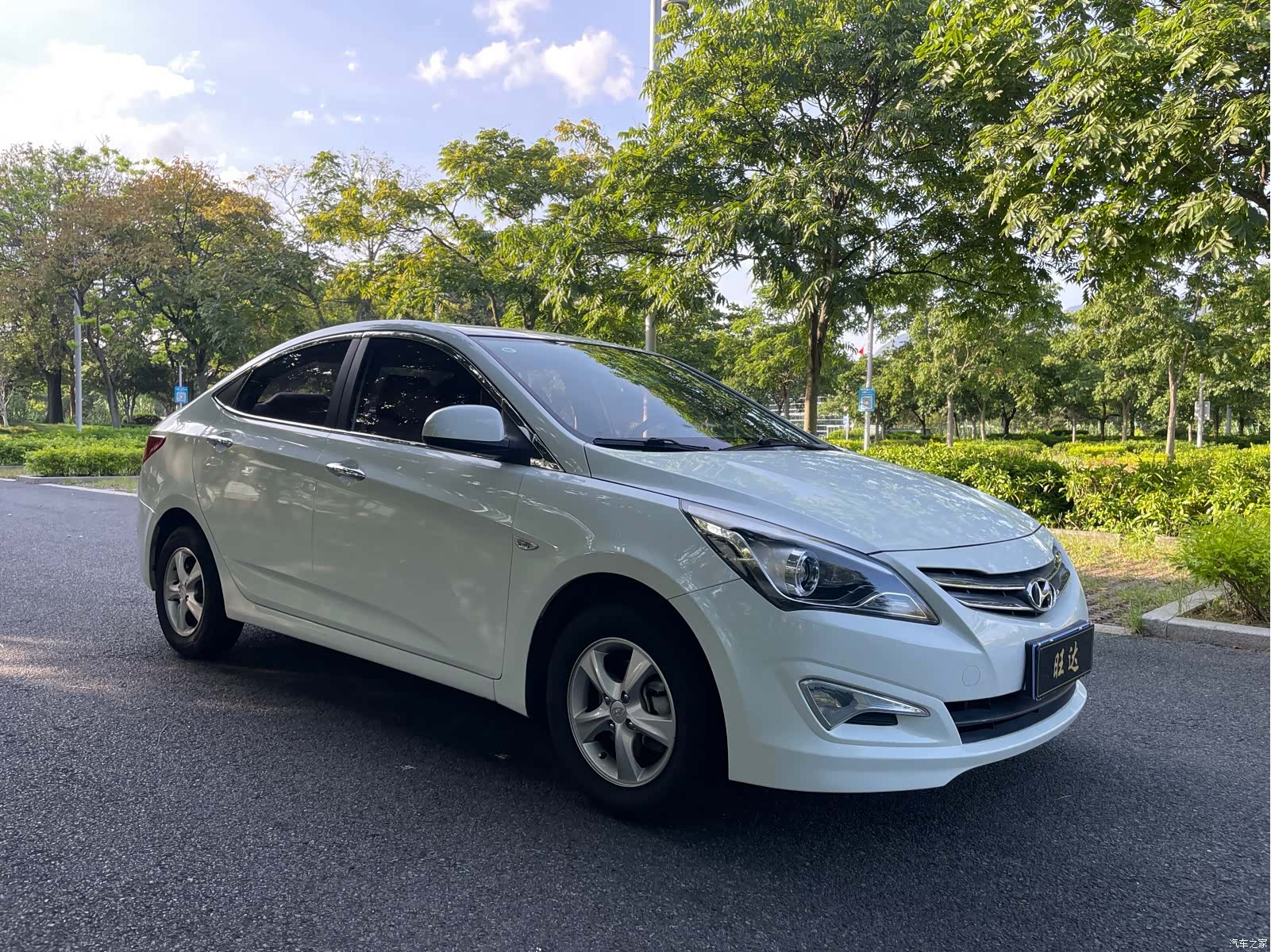 Hyundai GLS, 2016 3