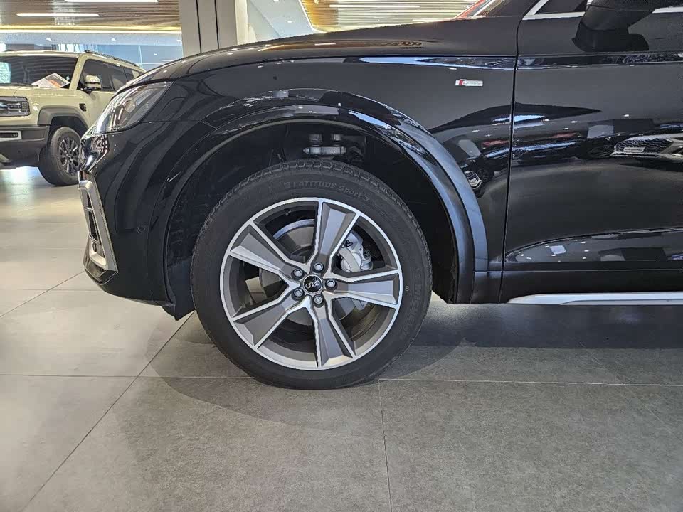 Audi Q5L Sportback