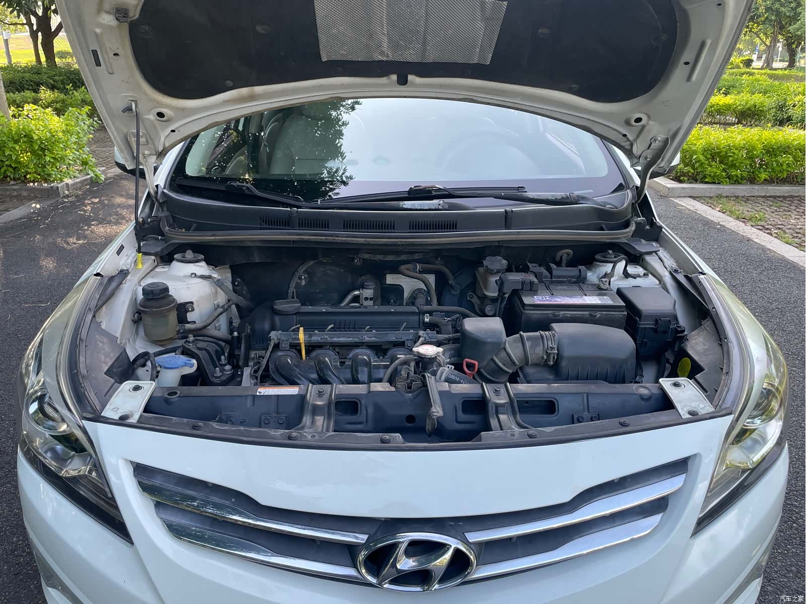 Hyundai GLS, 2016 12