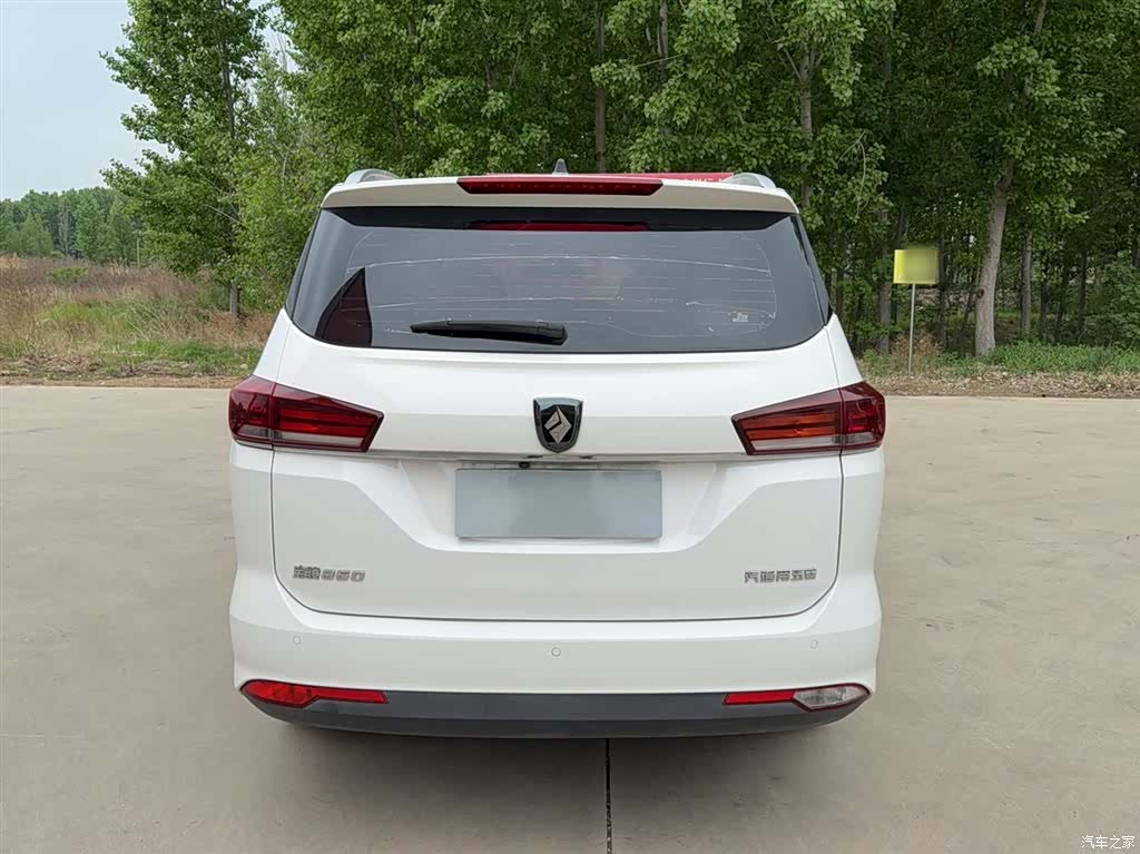 Wuling 360, 2019 16