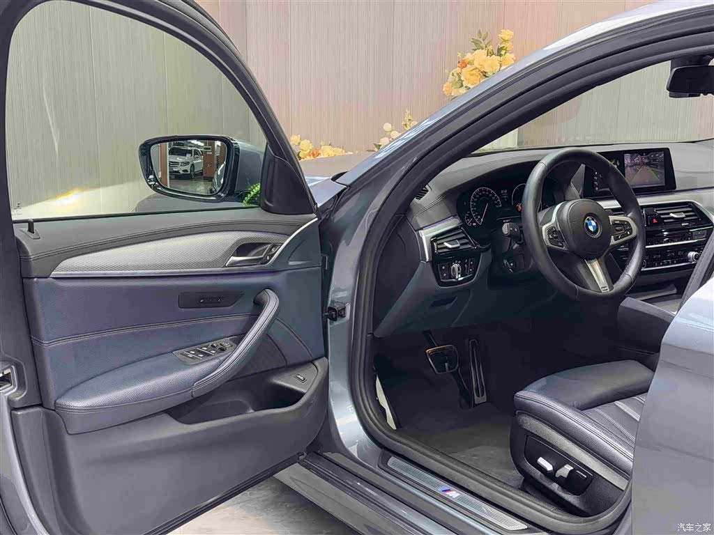 BMW 5 Series, 2019 4