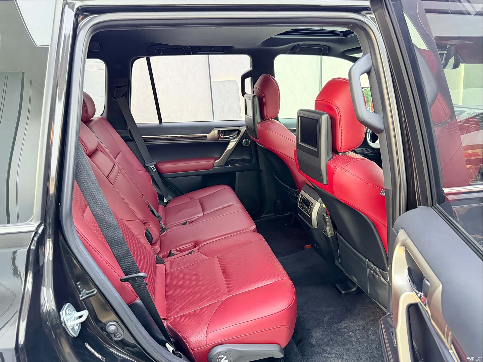 Lexus GX, 2020 8