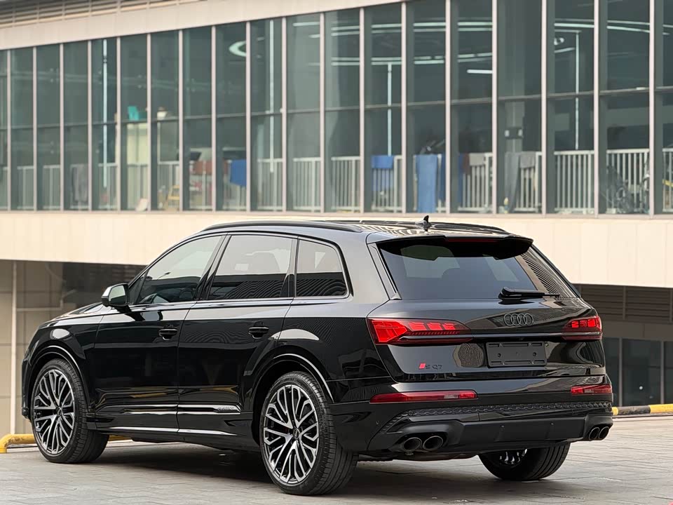 Audi SQ7