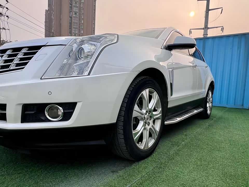 Cadillac SRX