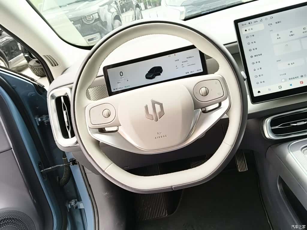 Leapmotor B01, 2025 11