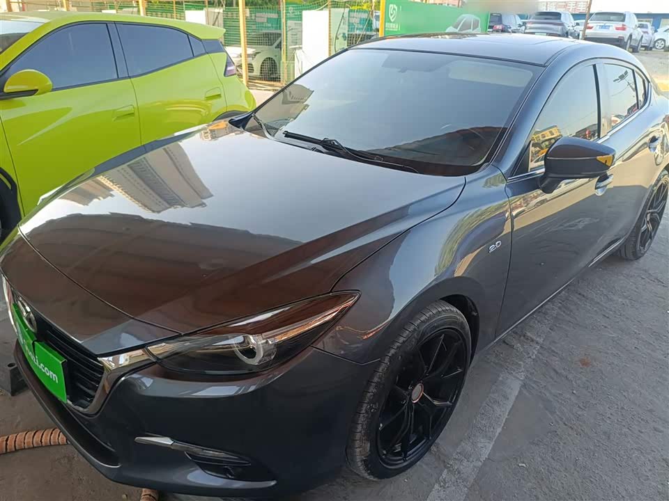 Mazda 3 Angkesaila