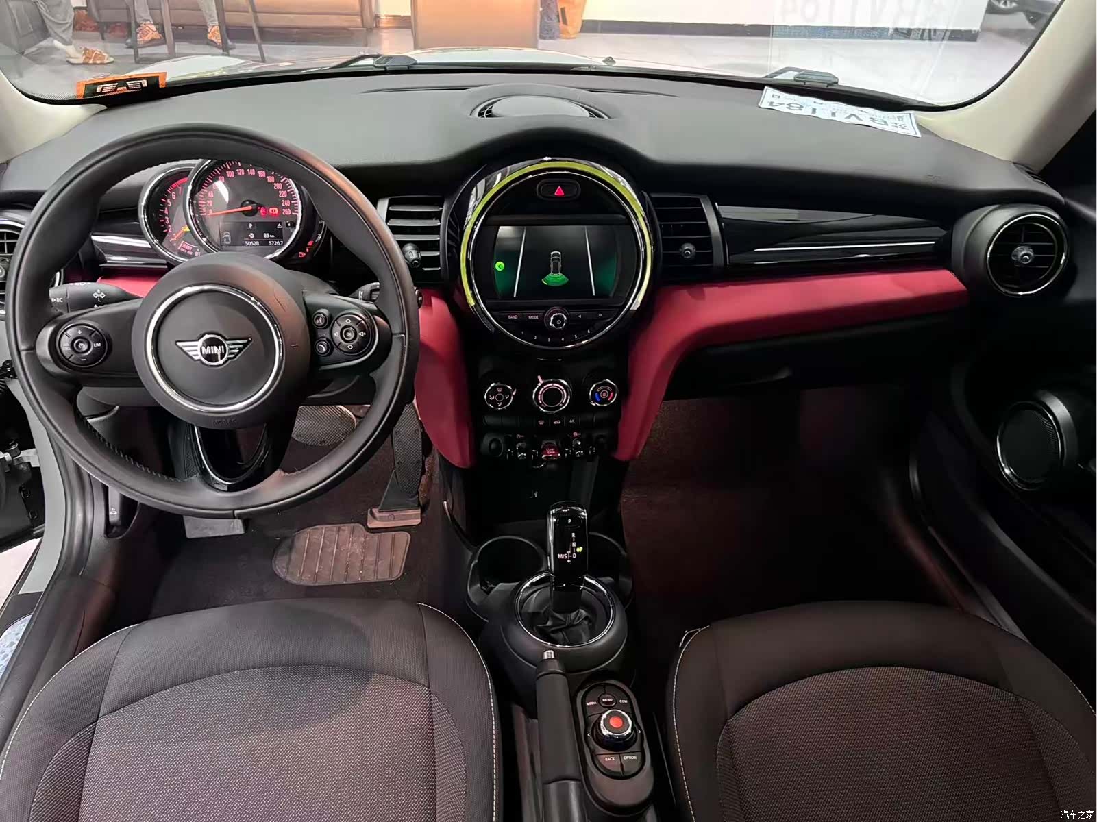 Mini ONE, 2021 9