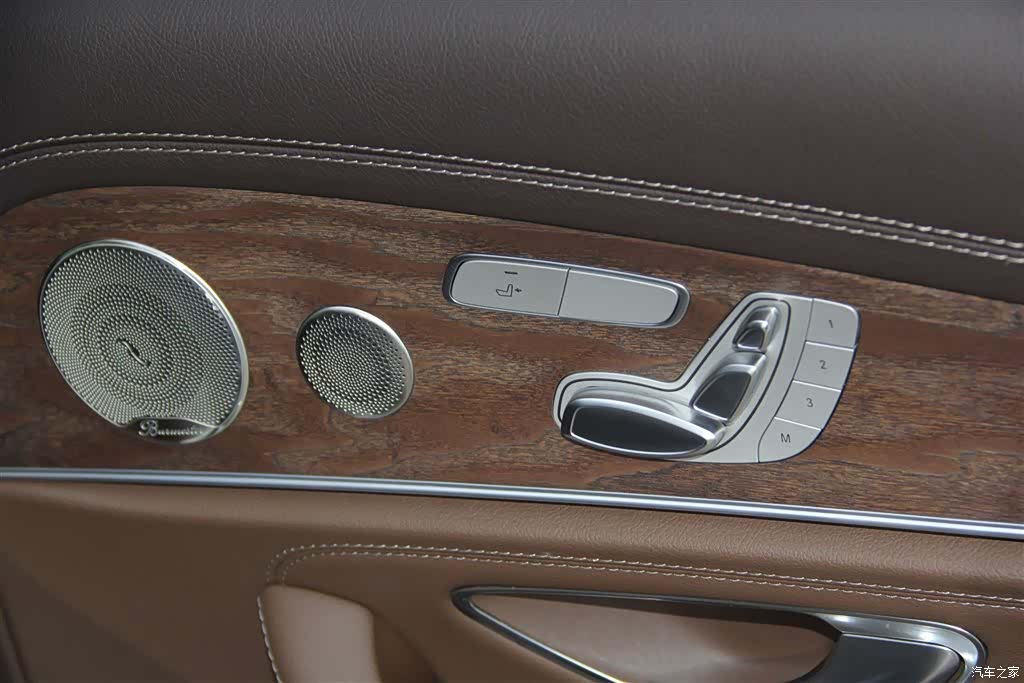 Mercedes-Benz E-Class, 2022 31