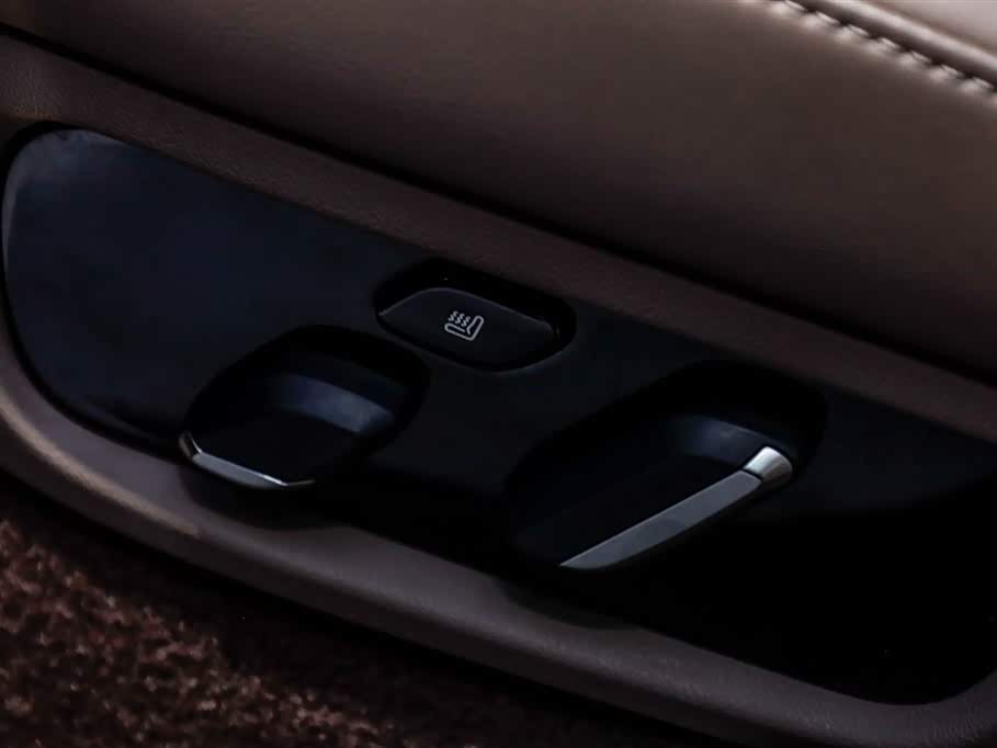 AITO Ask the world M9