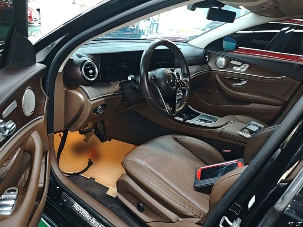 Mercedes-Benz E-Class, 2022 16