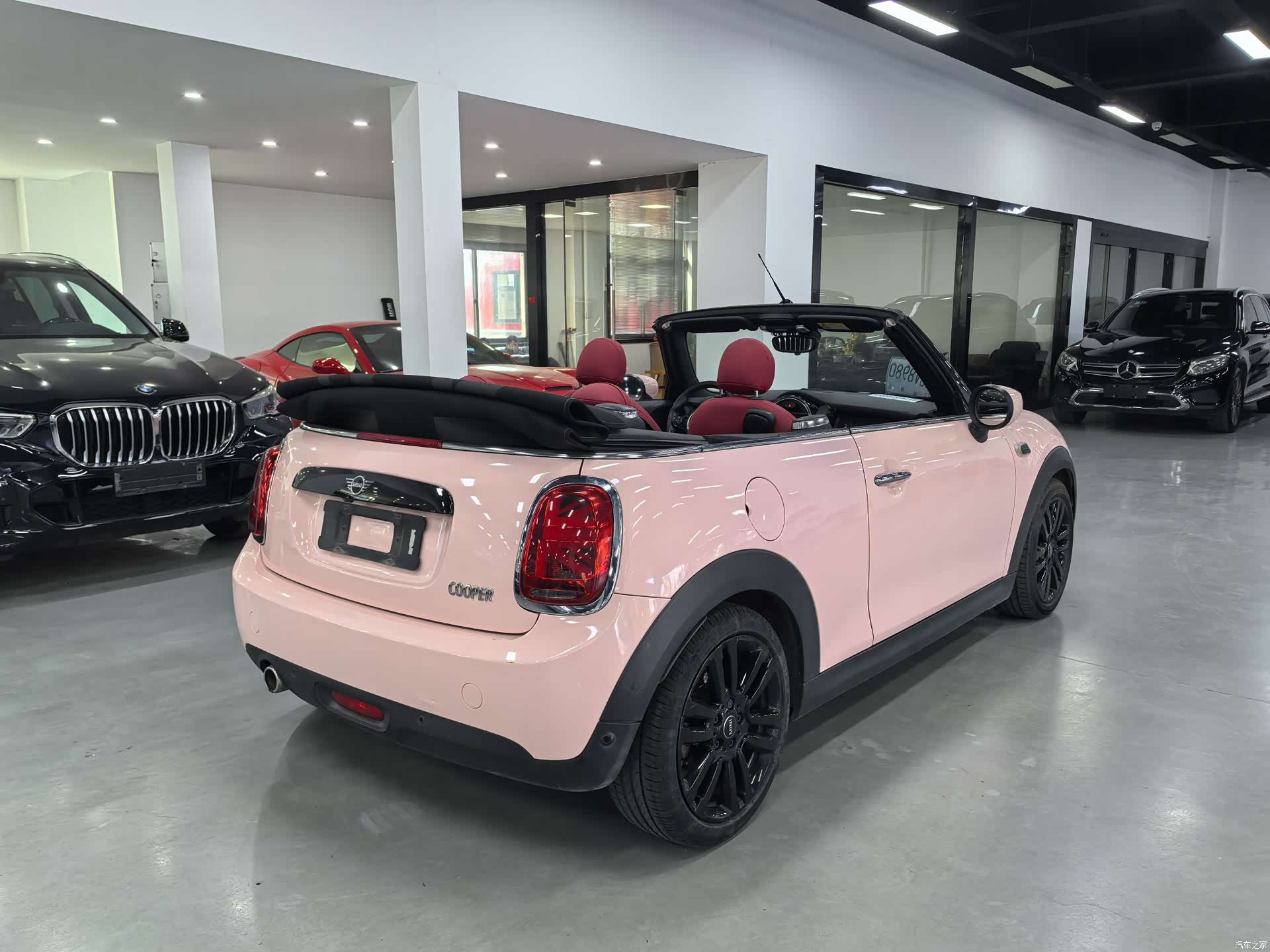 Mini Cooper, 2020 все фото