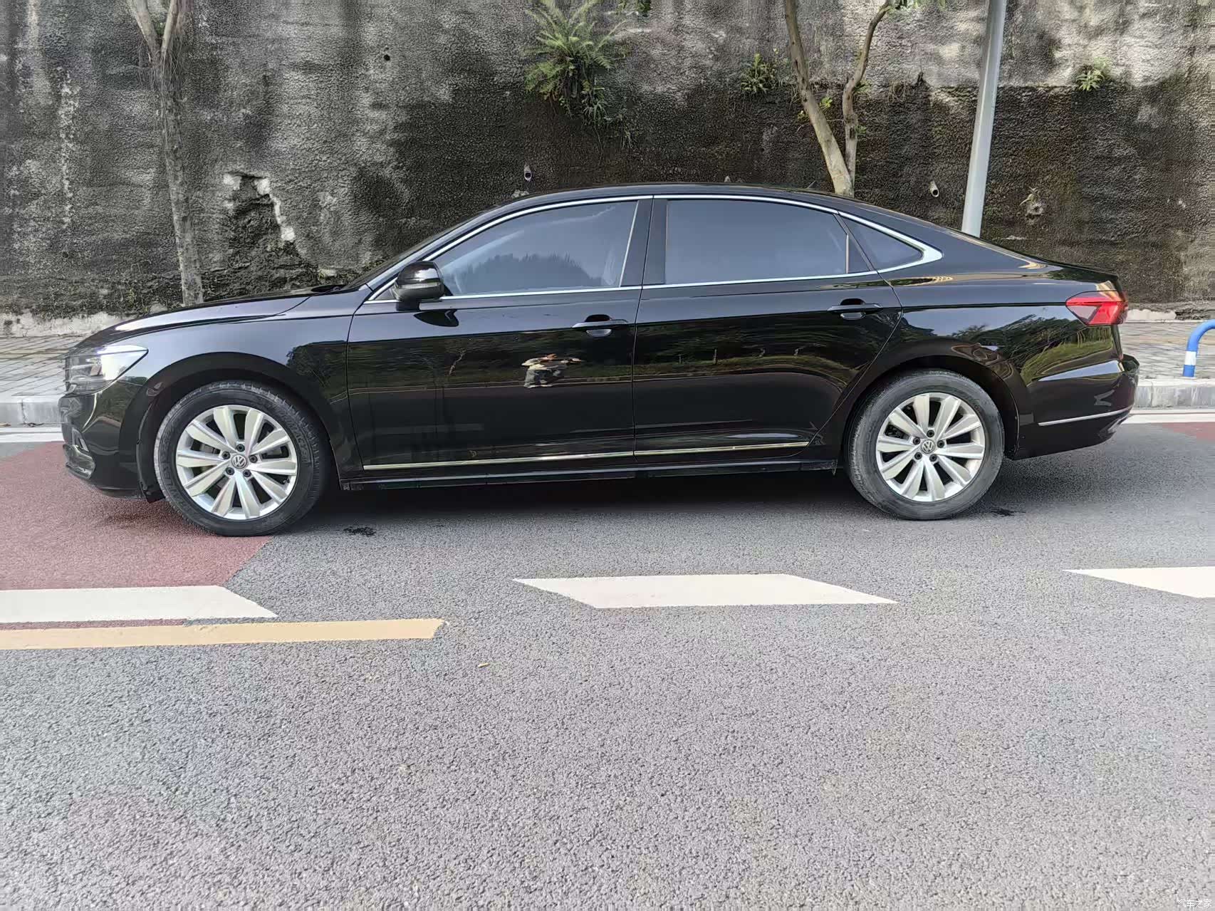 Volkswagen Passat, 2021 14