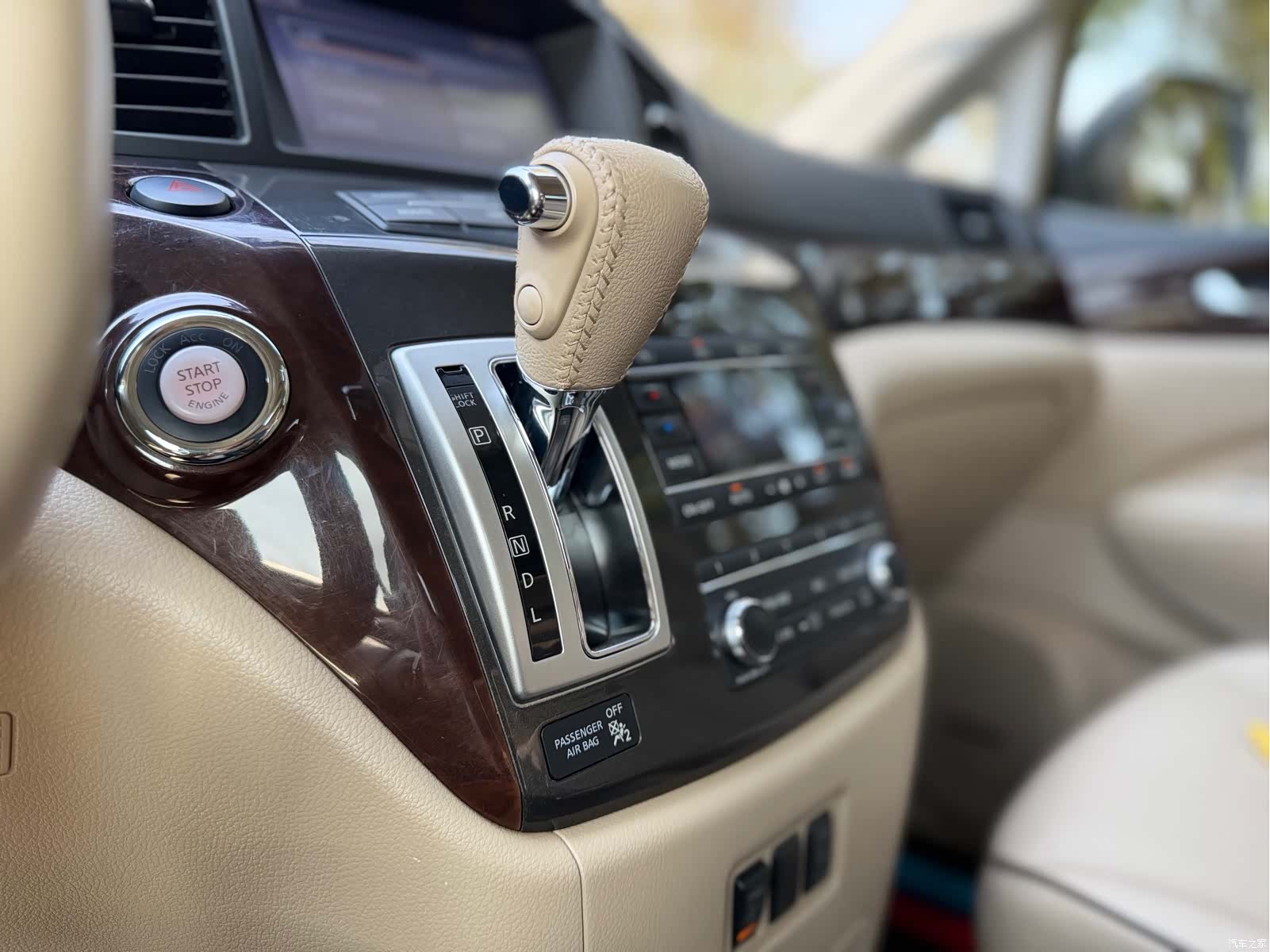 Nissan SL, 2018 31