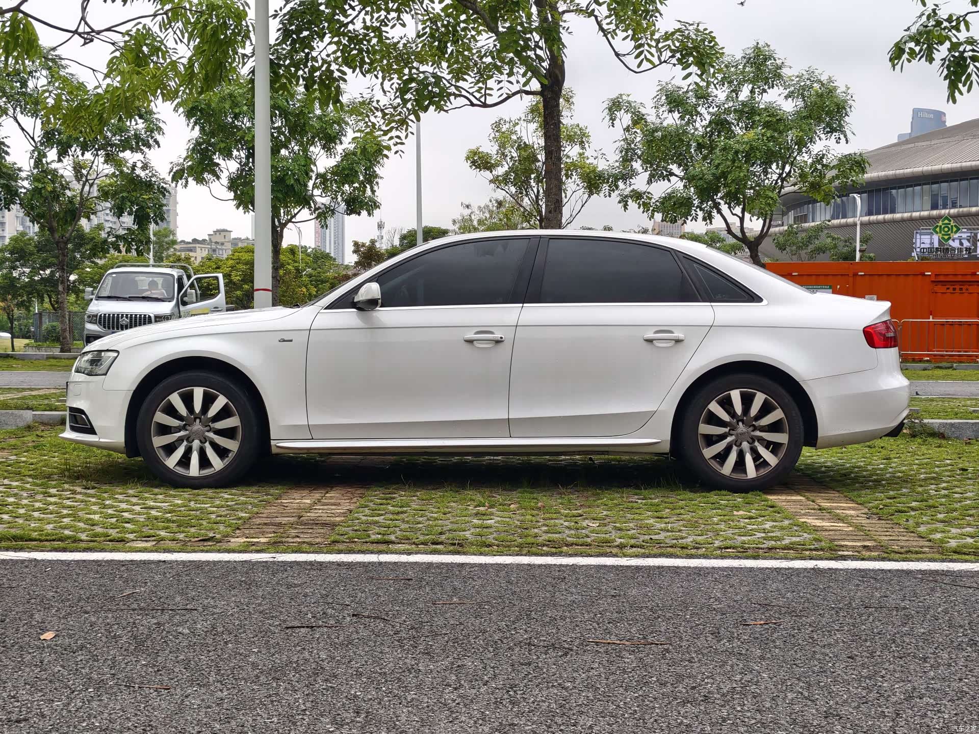 Audi A4L, 2014 9