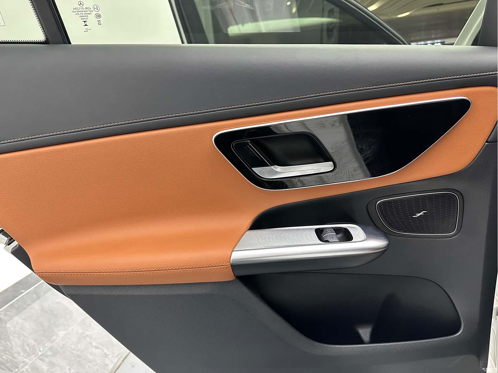 Mercedes-Benz GLC, 2024 24
