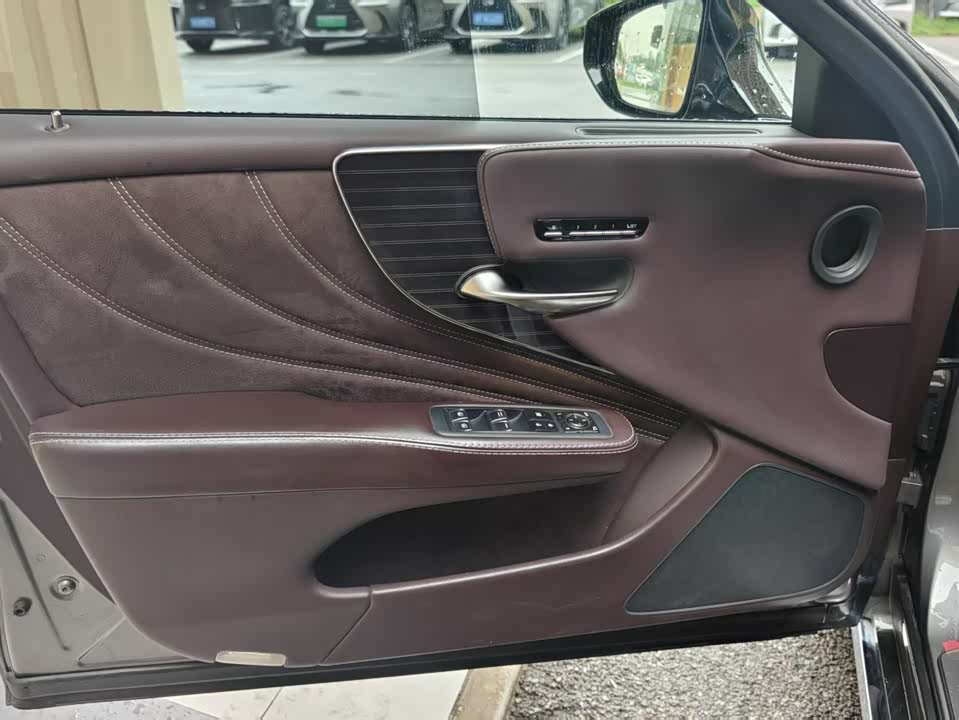 Lexus LS Lexus LS