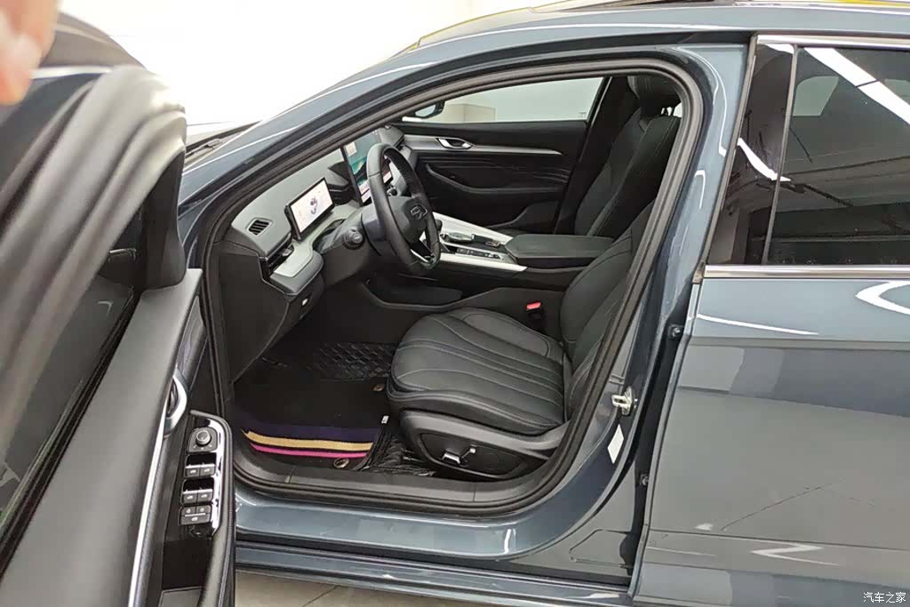 Geely Preface, 2024 9