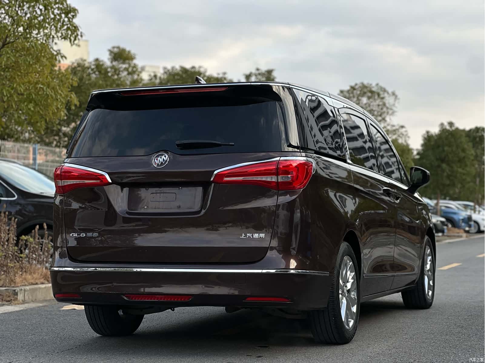 Buick GL8, 2017 23