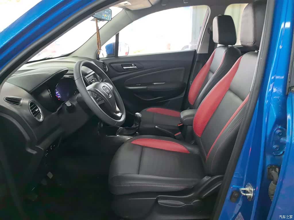 Changan CS15, 2016 15