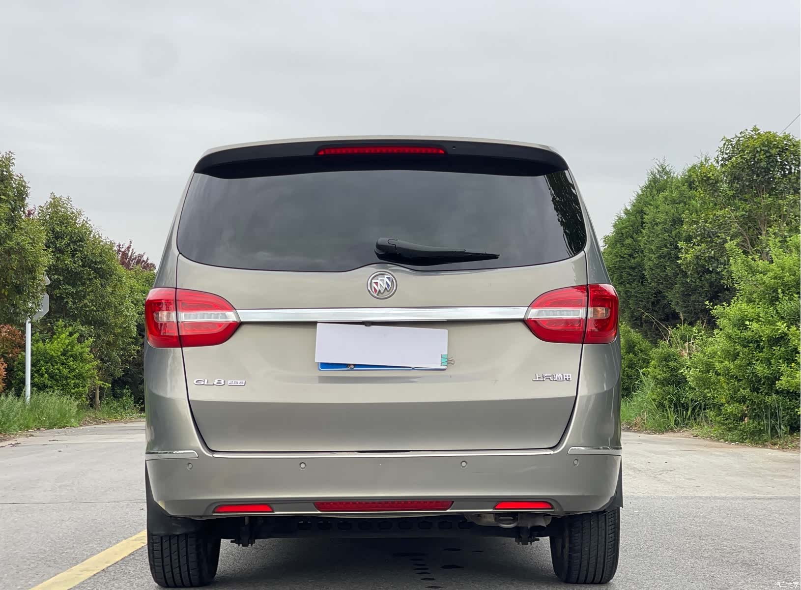 Buick GL8, 2018 6