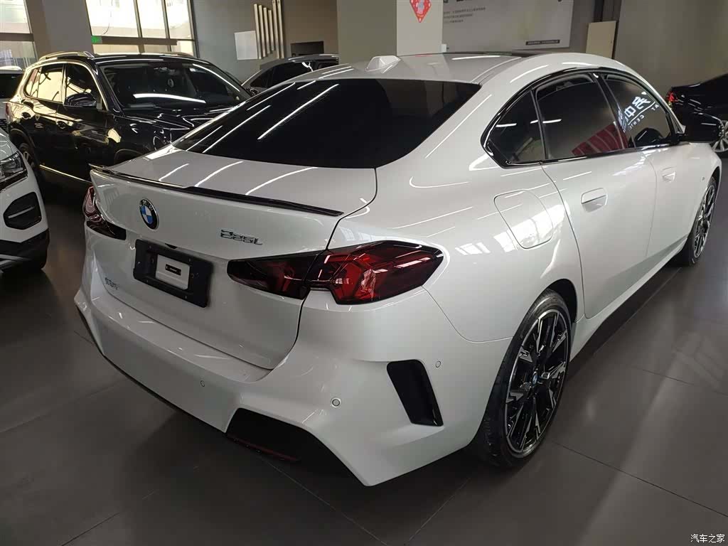 BMW 2 Series, 2025 7