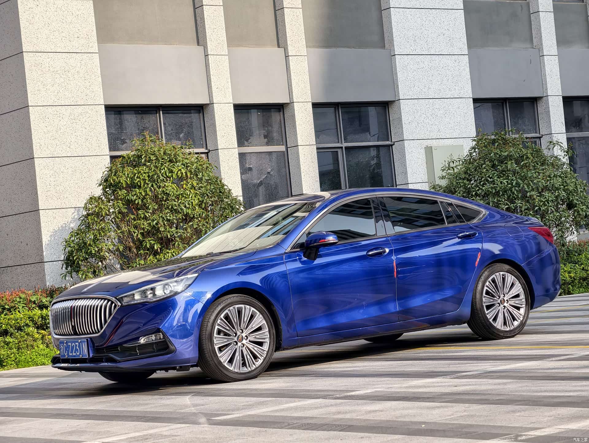 Hongqi H5, 2022 4