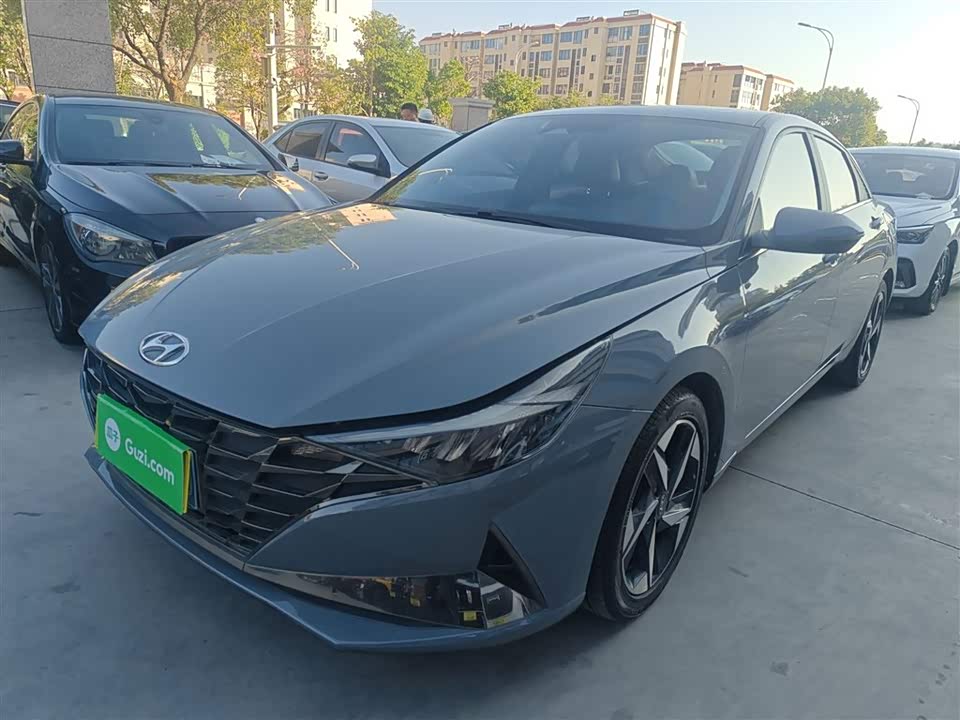 Hyundai Elantra