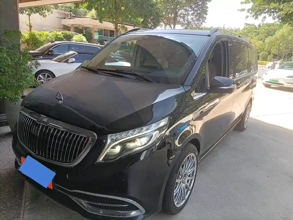 Mercedes-Benz V-class