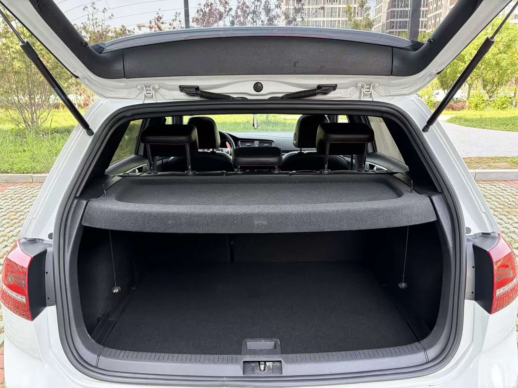 Volkswagen Golf, 2015 23