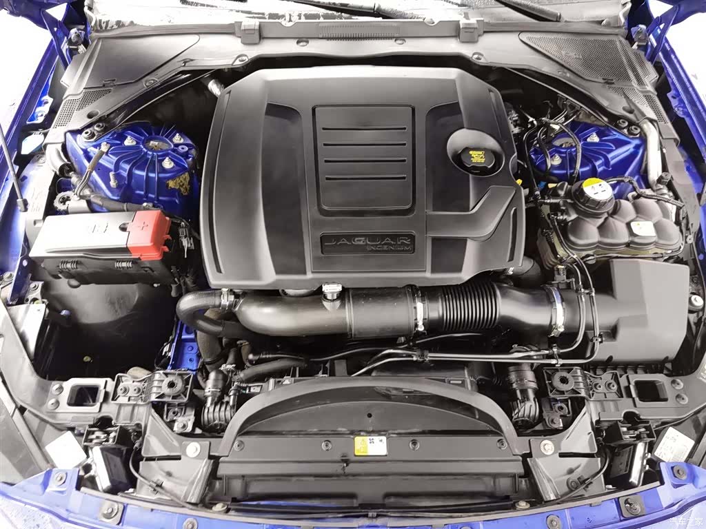 Land Rover XEL, 2018 6