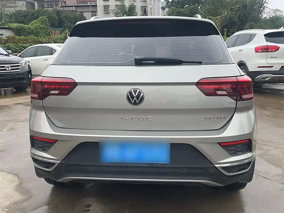 Volkswagen T-ROC exploring Songs
