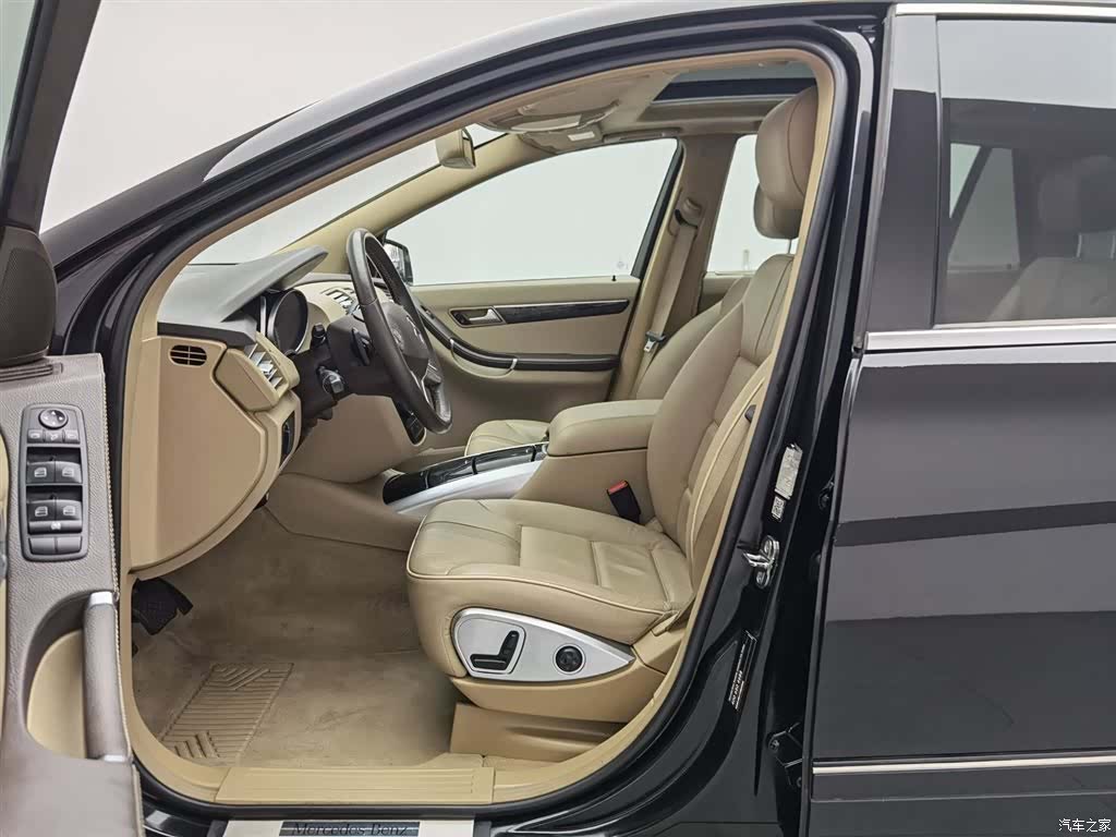 Mercedes-Benz R-Class, 2016 10