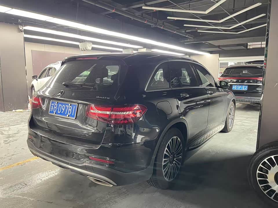 Mercedes-Benz GLC Mercedes-Benz GLC